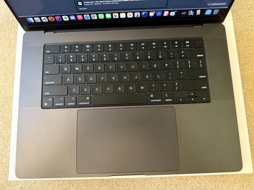 Space Black MacBook Pro 16 M4 MAX 36GB 1TB 28 cycles 100% battery!