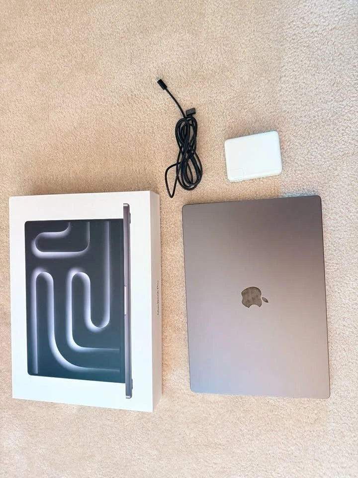 Space Black MacBook Pro 16 M4 MAX 36GB 1TB 28 cycles 100% battery!